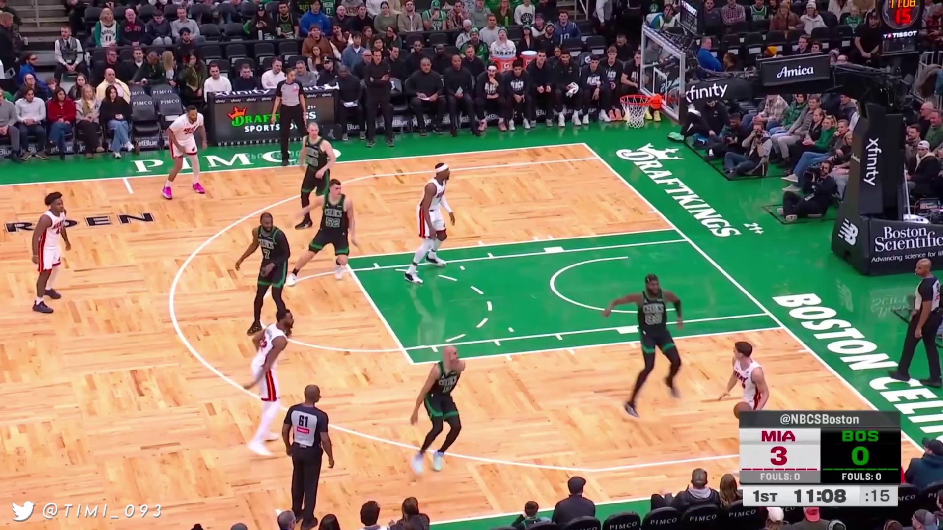 开云体育服务-波士顿凯尔特人训练开放日；窗口期防线松动引欢呼；NBA常规赛在即；资深球员宣示担当的简单介绍