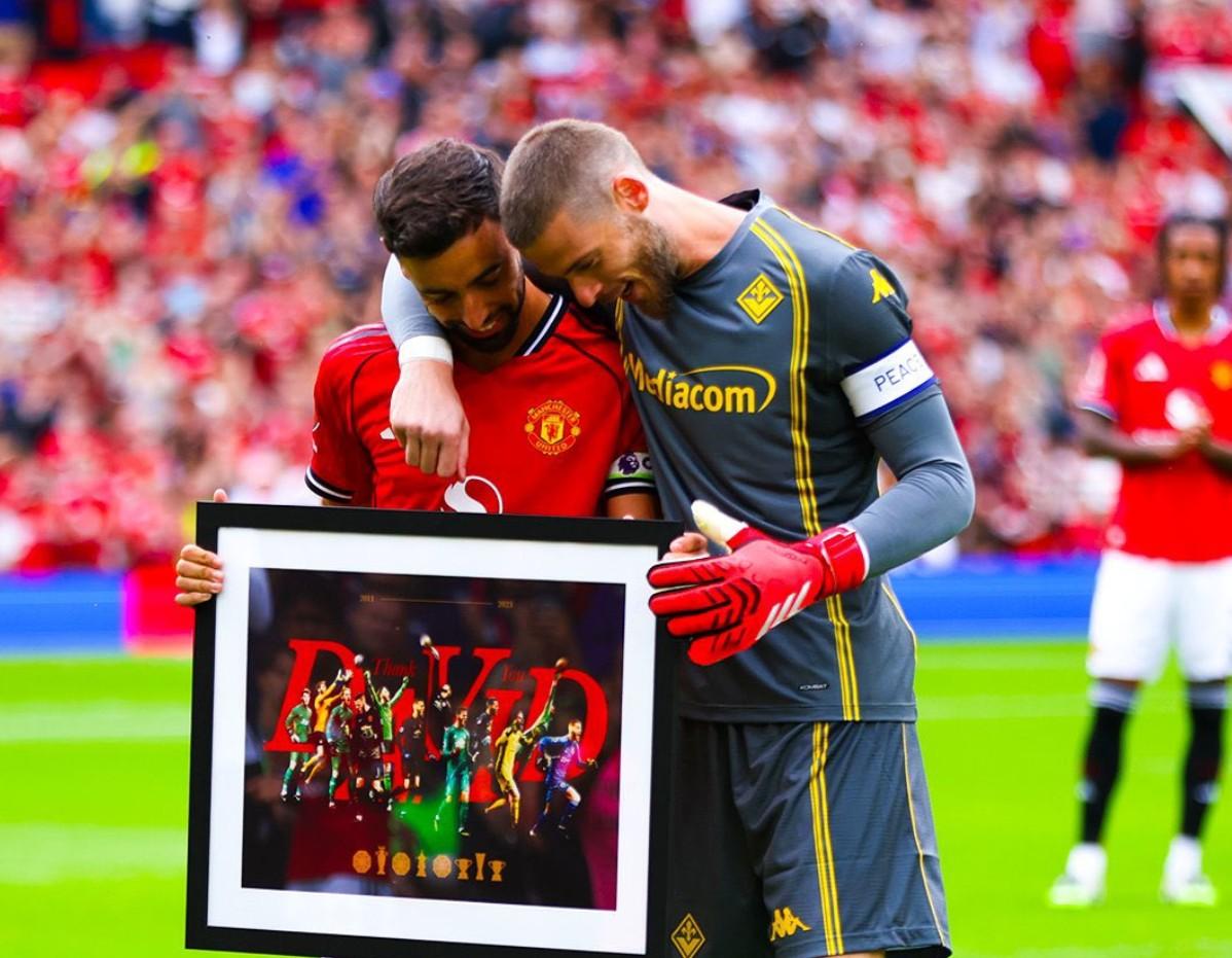 KAIYUN SPORTS-冲刺阶段欧冠传出新动向，曼联回应争议，管理层表态——更衣室稳定，数据趋势出现新变化的简单介绍